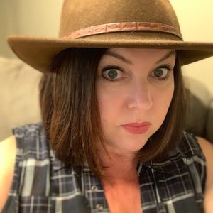 Meet your Posher, Rosemary